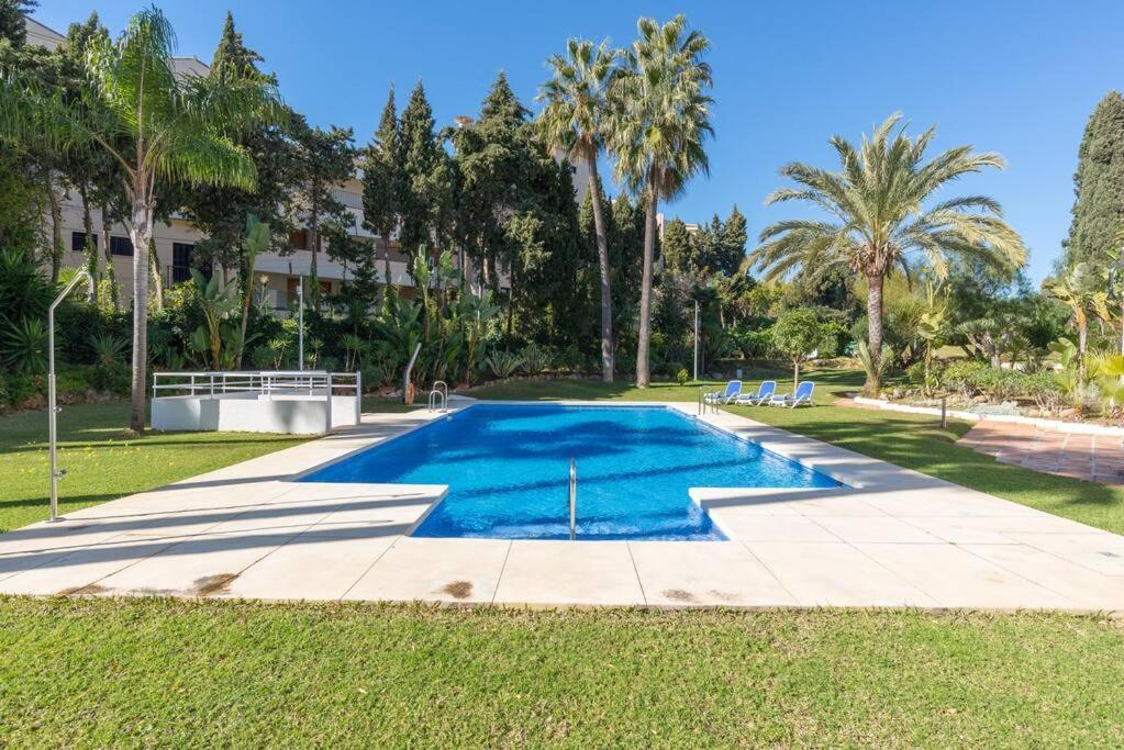 Incredible Luxury Location In Puerto Banus Beach For Families Marbella Exterior photo